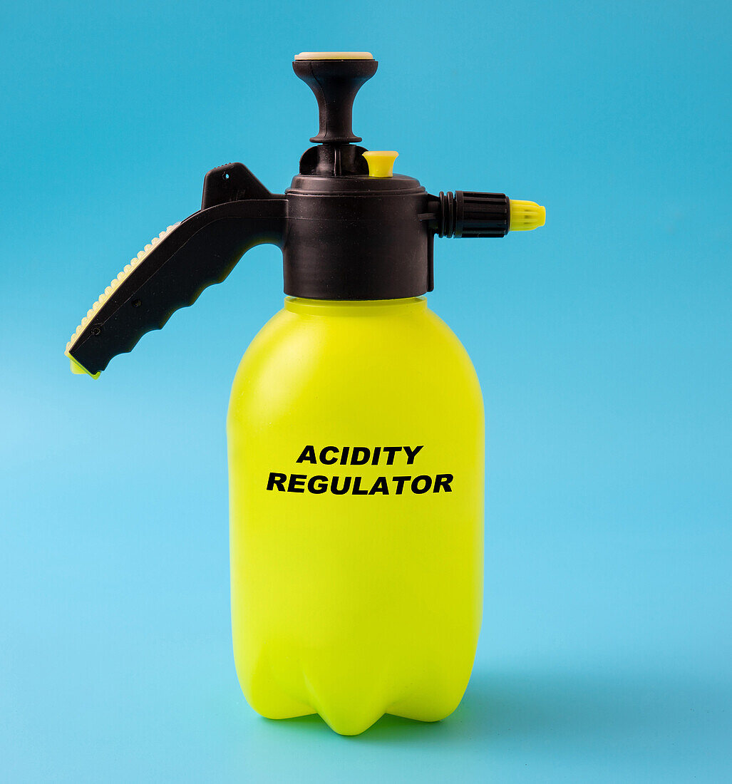 Acidity regulator in a plastic spray, conceptual image