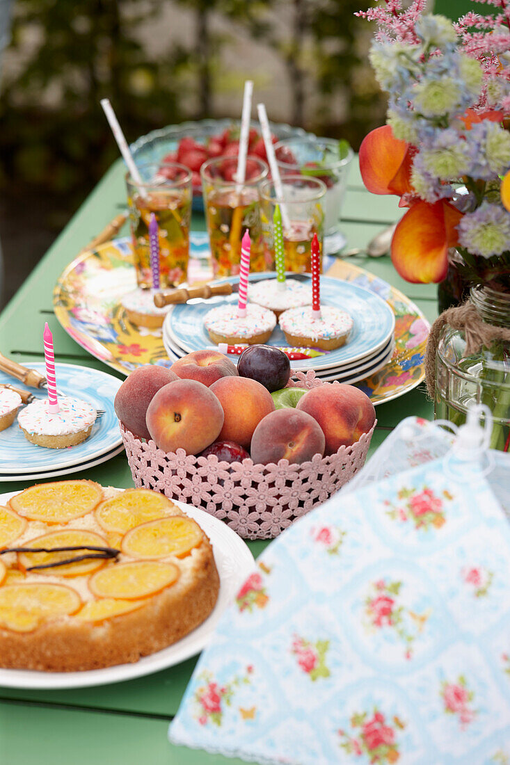 Birthday table setting