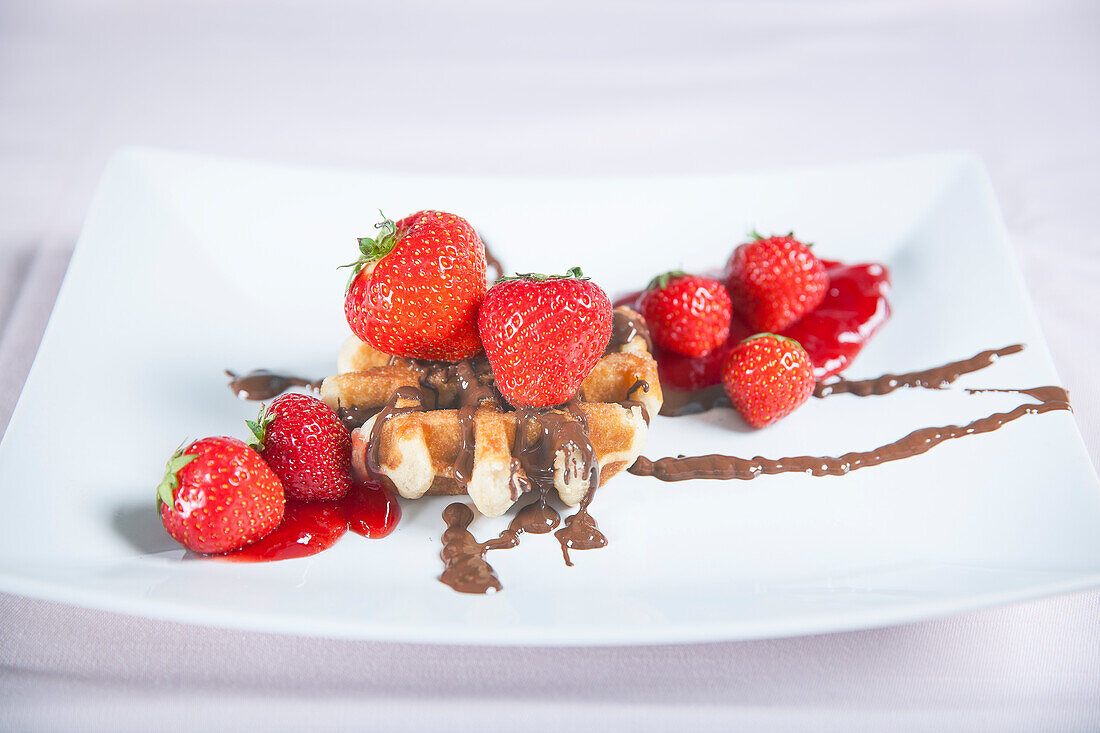 Waffel mit Erdbeeren