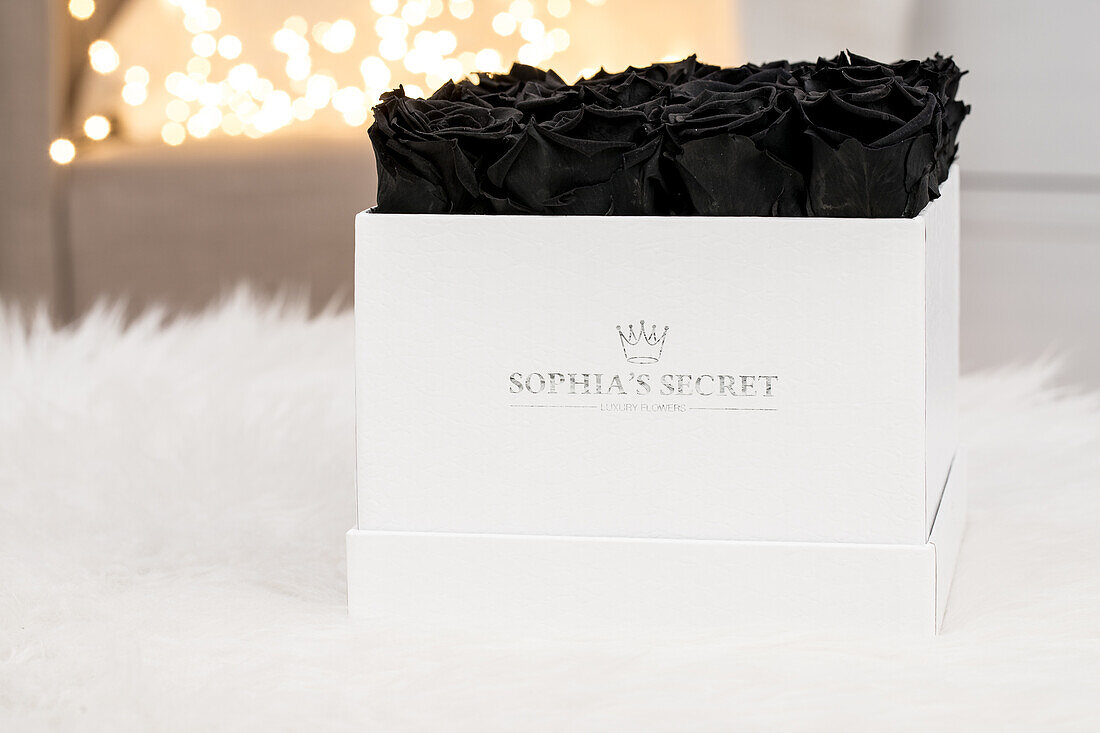 Sophia’s Secret® - Rosenbox - Würfel weiß 16x16x12 cm