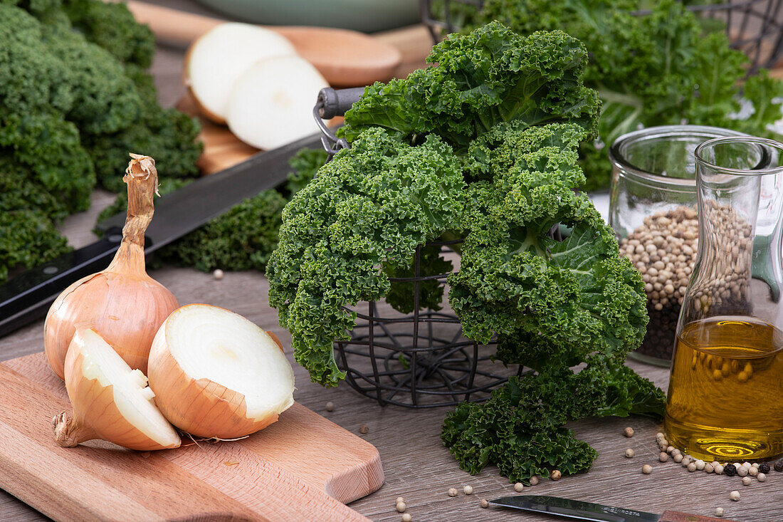 Kale with ingredients