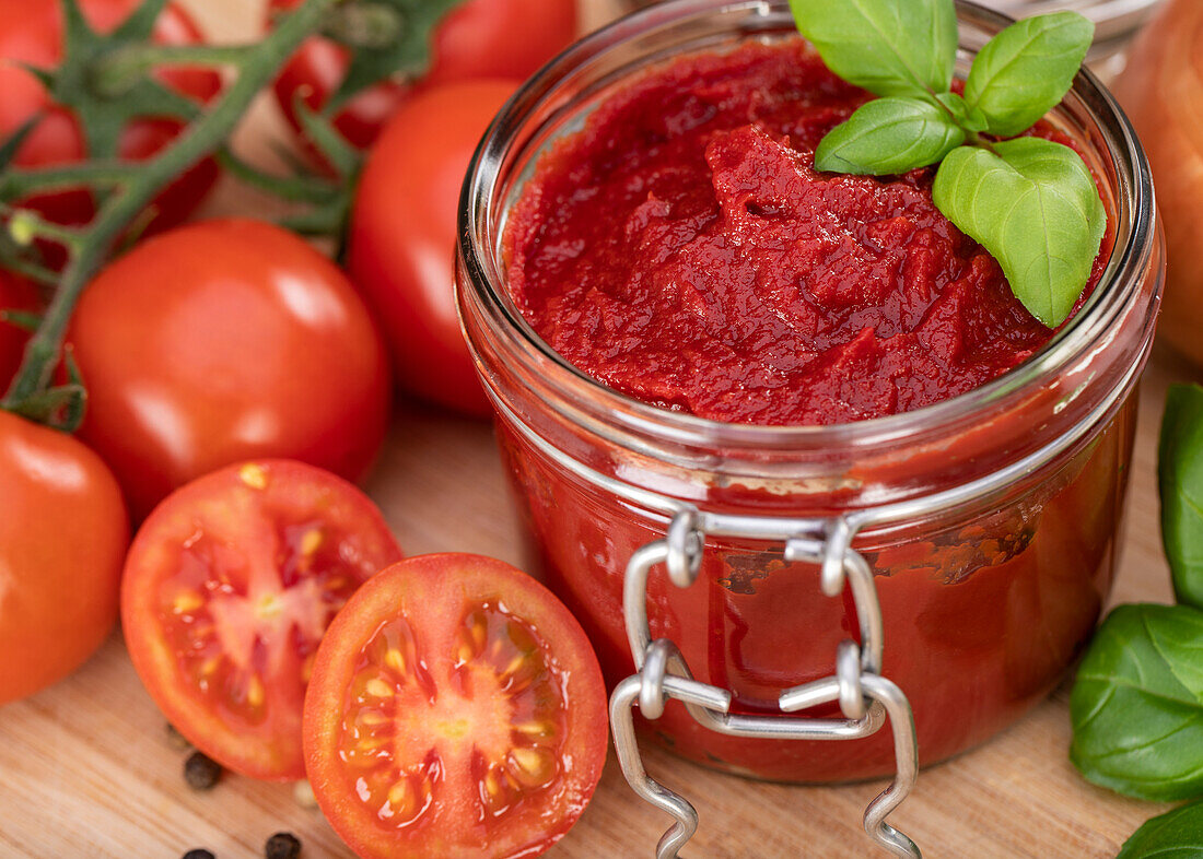 Tomato paste