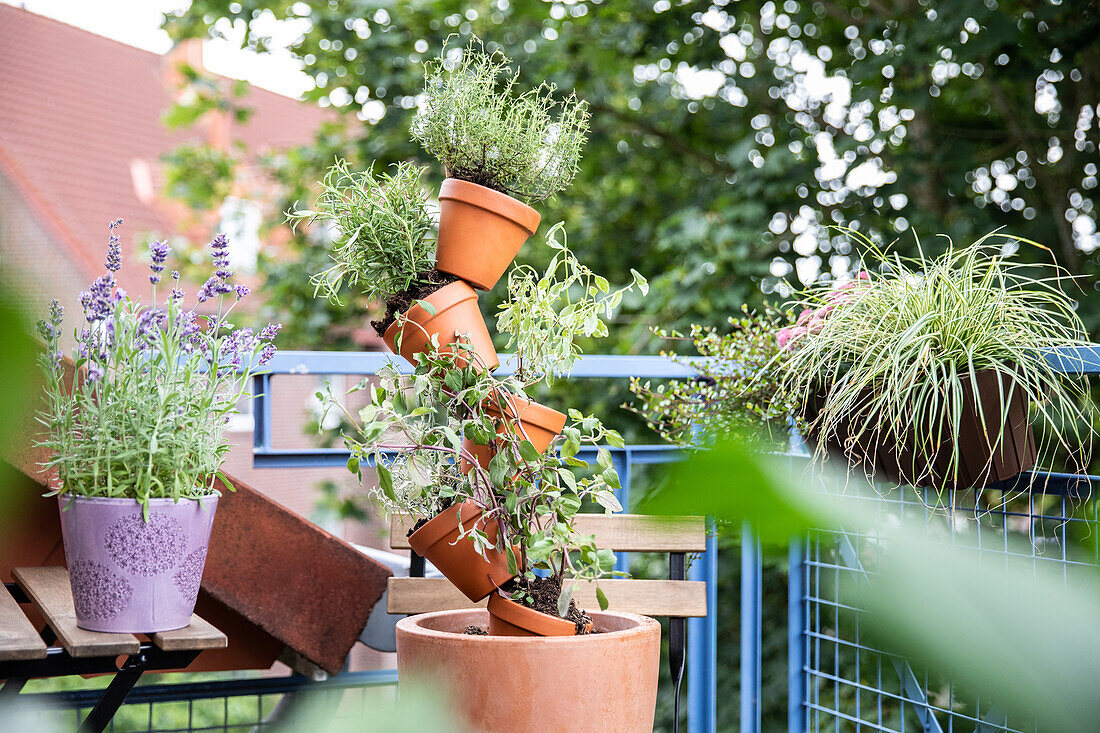 Upcycling - herb tower