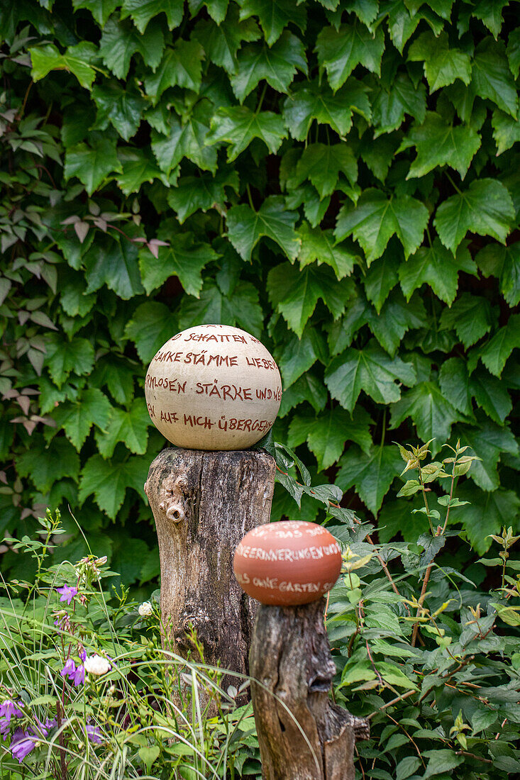 Garden decoration - engraved balls