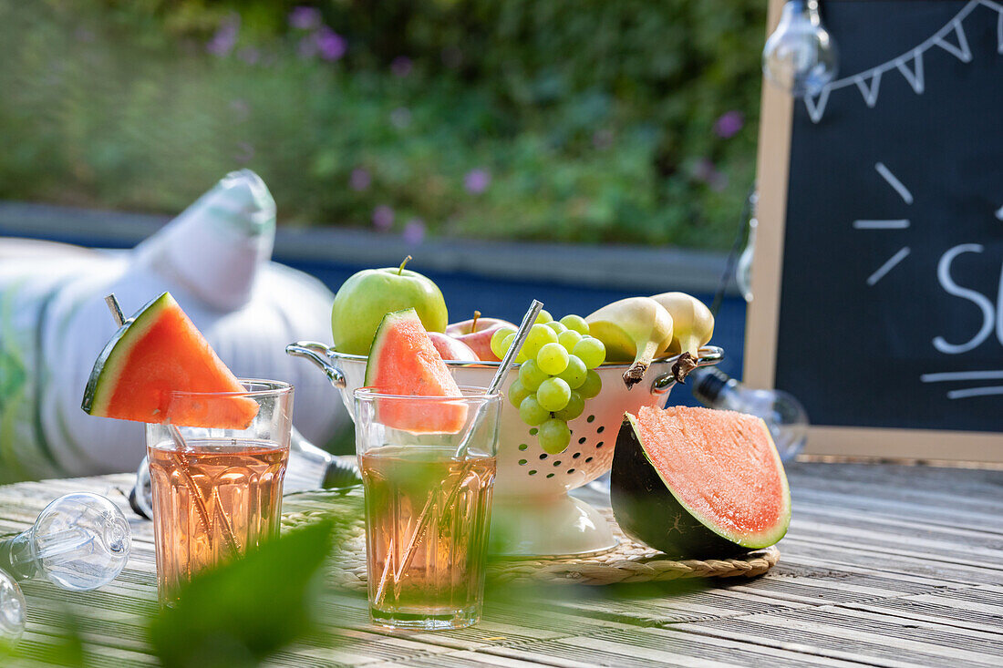 summer - drinks by the pool