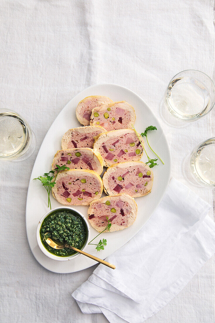 Galantine vom Hähnchen