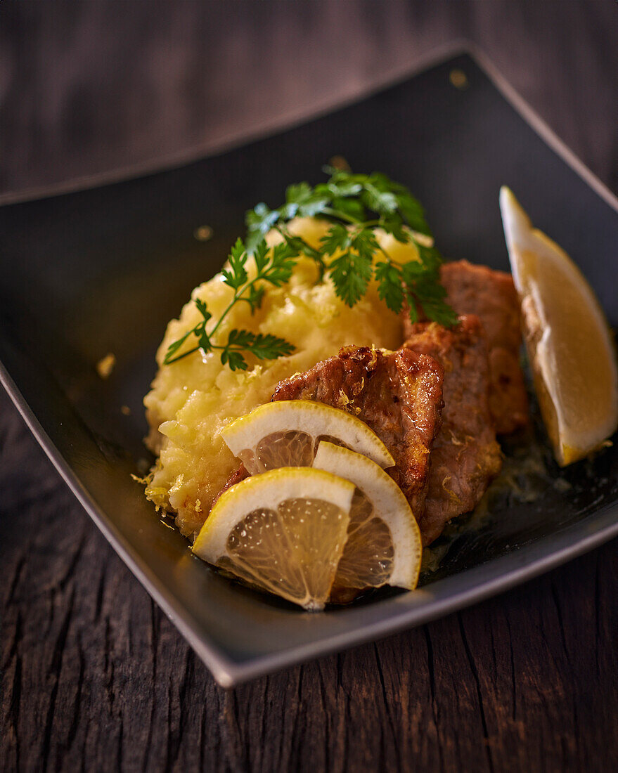 Veal escalope with mashed potato