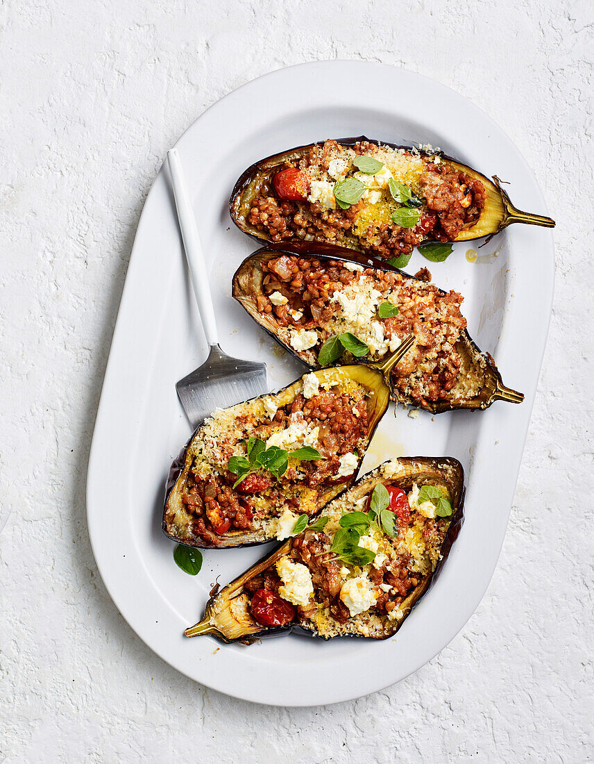 Stuffed aubergines with lentils