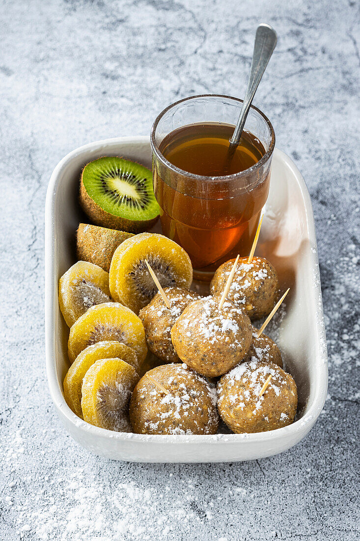 Süße Falafel mit Kiwi