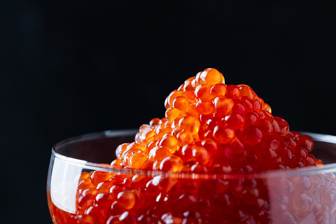 Salmon caviar in a jar (close-up)