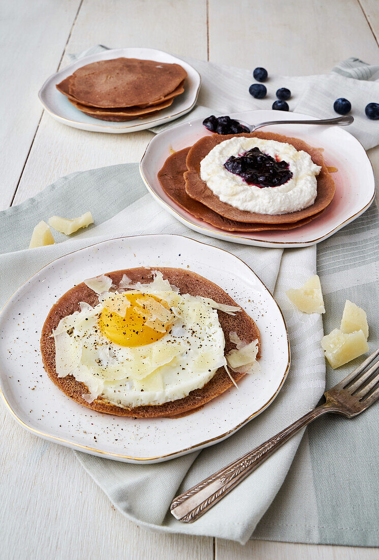 Sweet and savoury pancakes made with chestnut flour