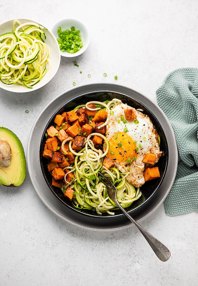 Zoodle bowl with fried egg