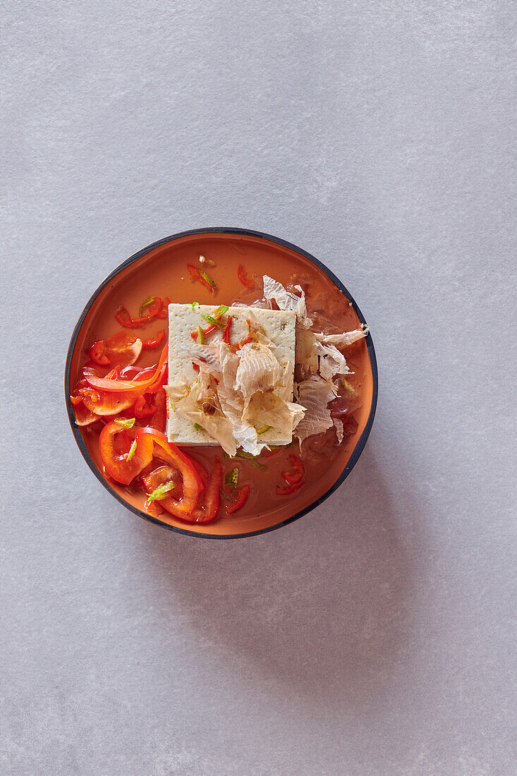 Ingredients for bonito broth with tofu