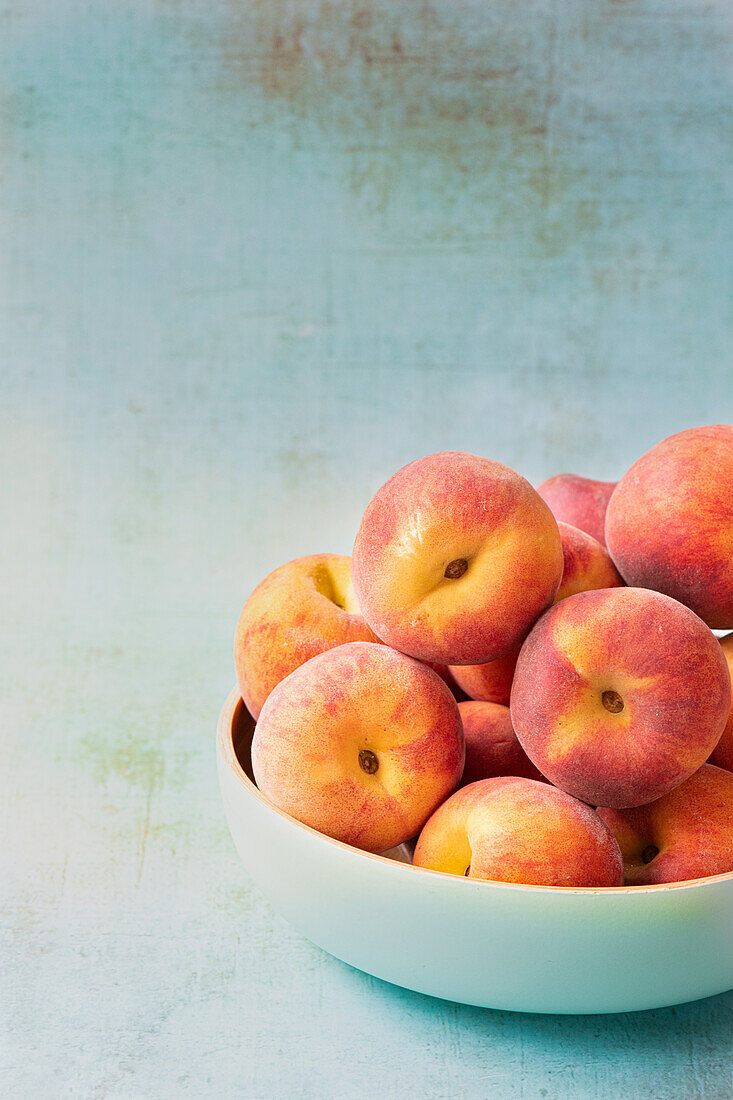 Peaches in a bowl