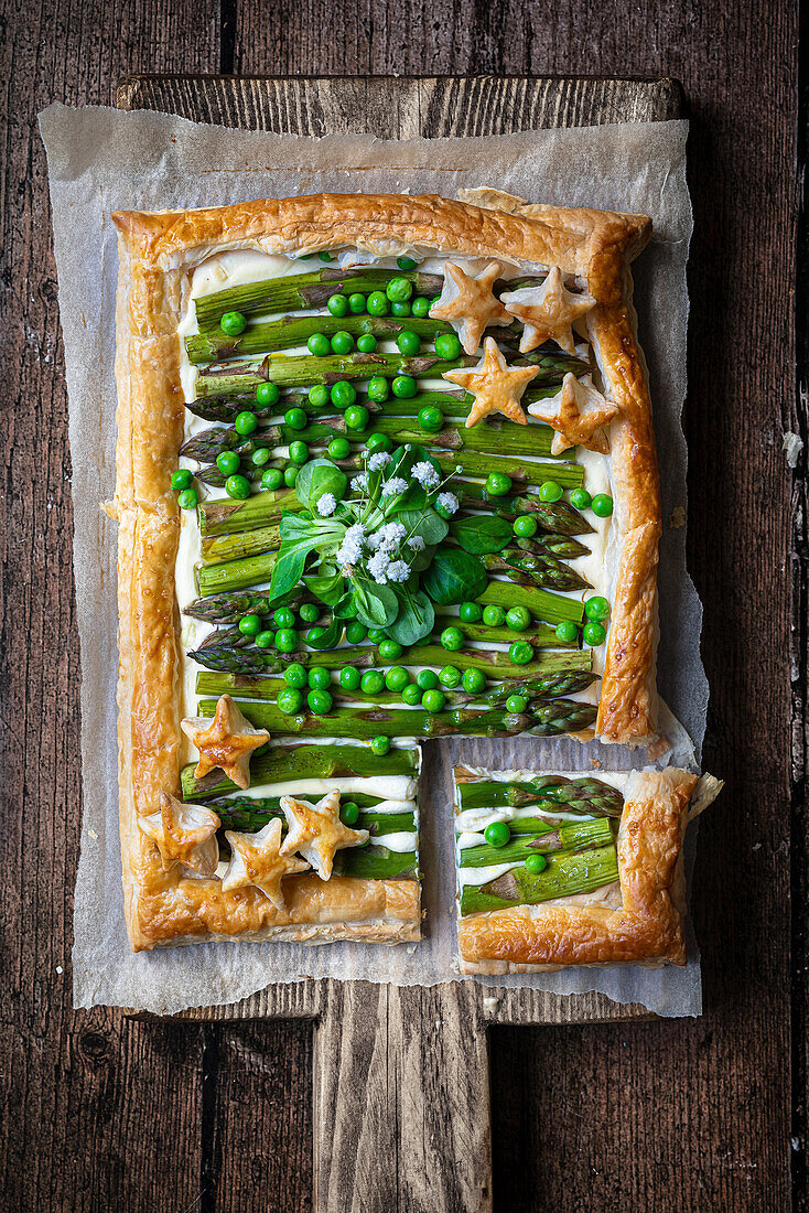Creamy Asparagus and Pea Galette