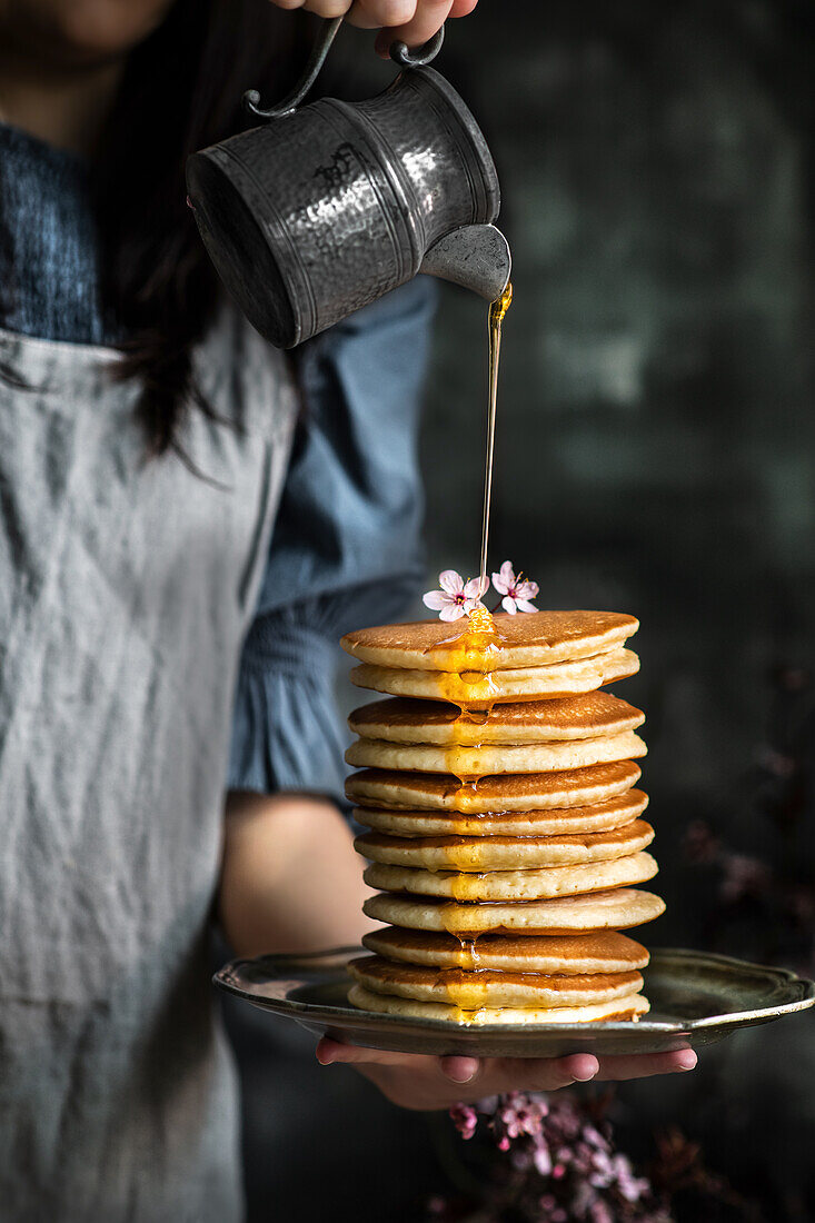 Pancakes with honey