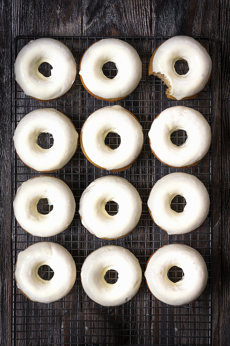 Spiced donuts with sugar glaze