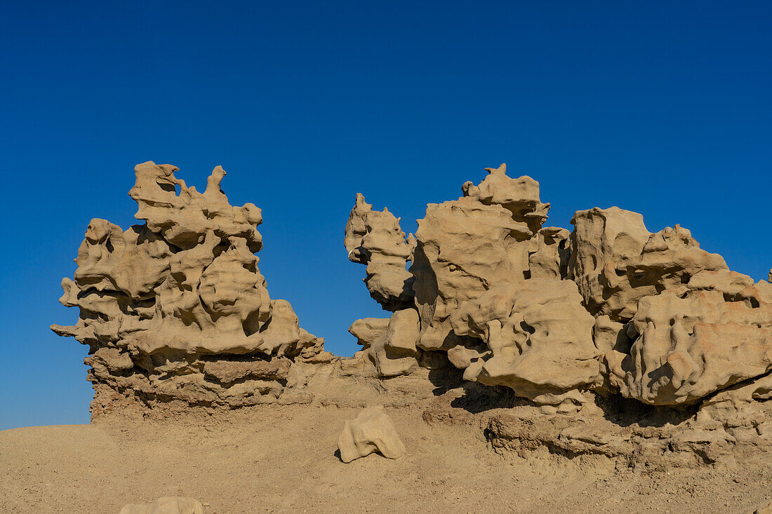 Fantastisch erodierte Sandsteinformationen in der Fantasy Canyon Recreation Site, bei Vernal, Utah