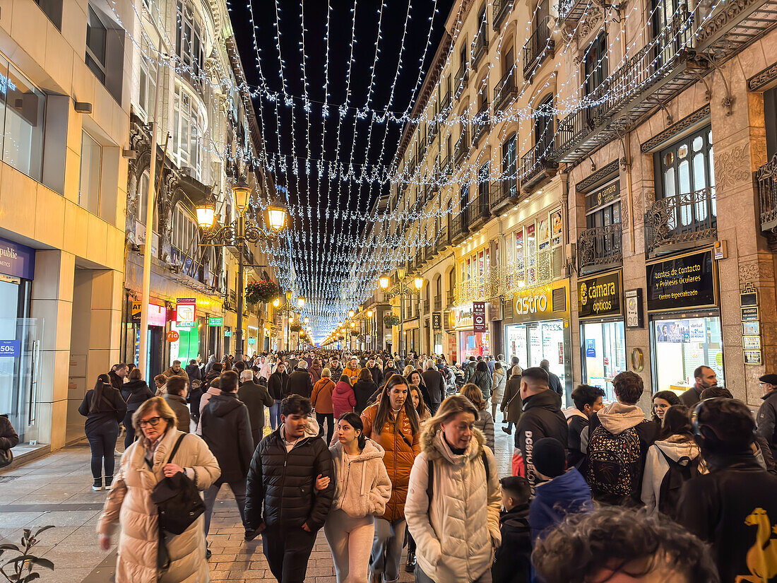 Christmas arrives in the streets of Zaragoza, Aragon, Spain