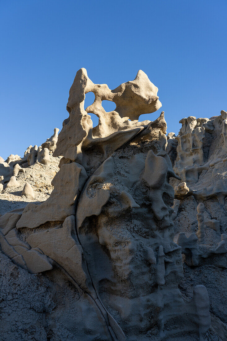 Fantastisch erodierte Sandsteinformationen in der Fantasy Canyon Recreation Site, nahe Vernal, Utah