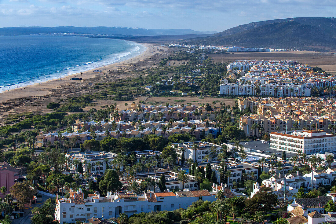 Strand Atlanterra in Zahara de los Atunes, Costa de la Luz, Provinz Cádiz, Andalusien, Spanien