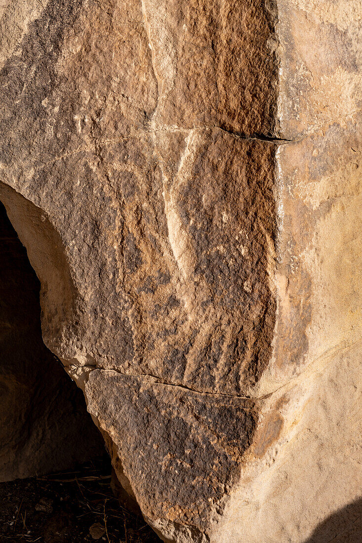 Eine prähispanische Felszeichnung der amerikanischen Ureinwohner im Nine Mile Canyon in Utah