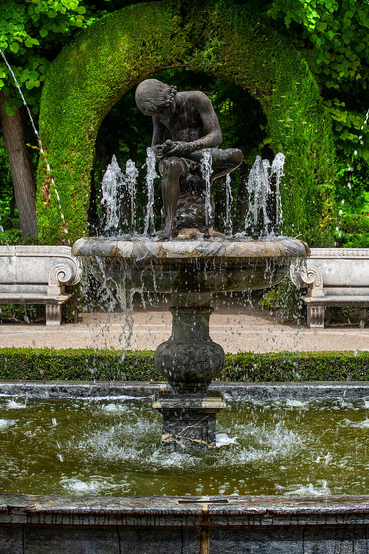 Detail des Spinary. Brunnen der Harpyien, Inselgarten in den Spanischen Königlichen Gärten, Der Parterre-Garten, Aranjuez, Spanien