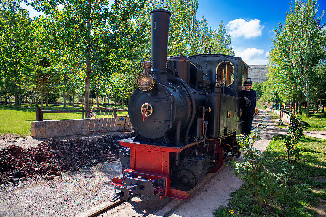 Dampfeisenbahn, Bergbauzug von Utrillas und Themenpark Bergbau und Eisenbahn von Utrillas, Utrillas, Cuencas Mineras, Teruel, Aragonien, Spanien