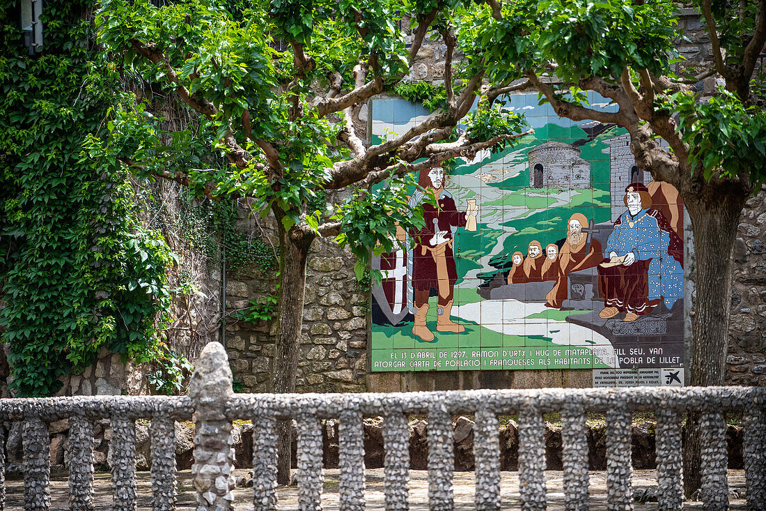 Wandgemälde zum 700. Jahrestag der Besiedlungs- und Konzessionsurkunde der Stadt Lillet, Berguedà, Katalonien, Spanien