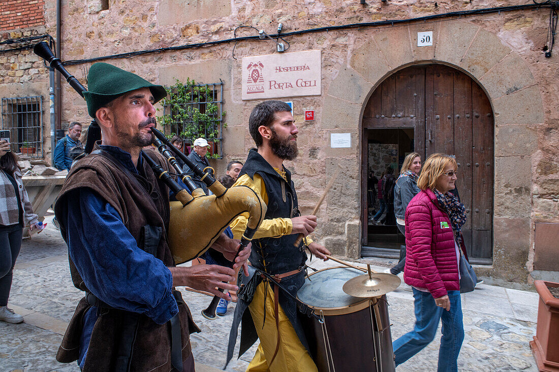 Sigüenza, mittelalterlicher Zug, vom Bahnhof Madrid Chamartin zur Stadt Sigüenza, Guadalajara, Spanien