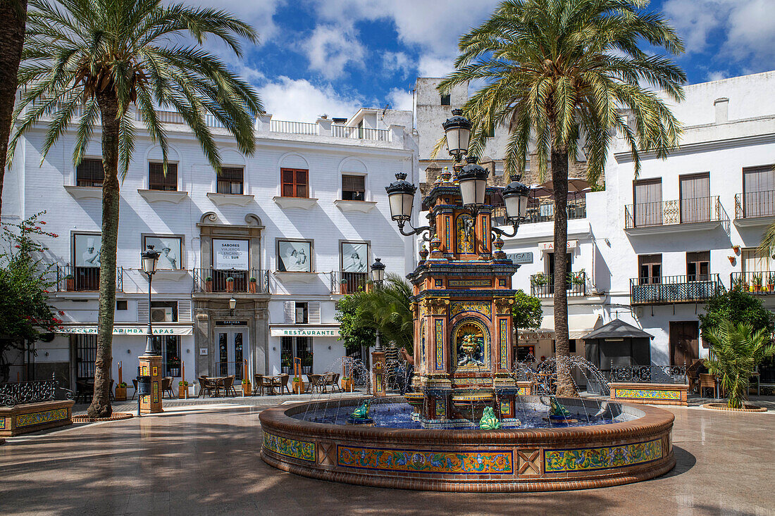 Plaza España in Vejer de la Frontera, Provinz Cadiz, Costa de la luz, Andalusien, Spanien