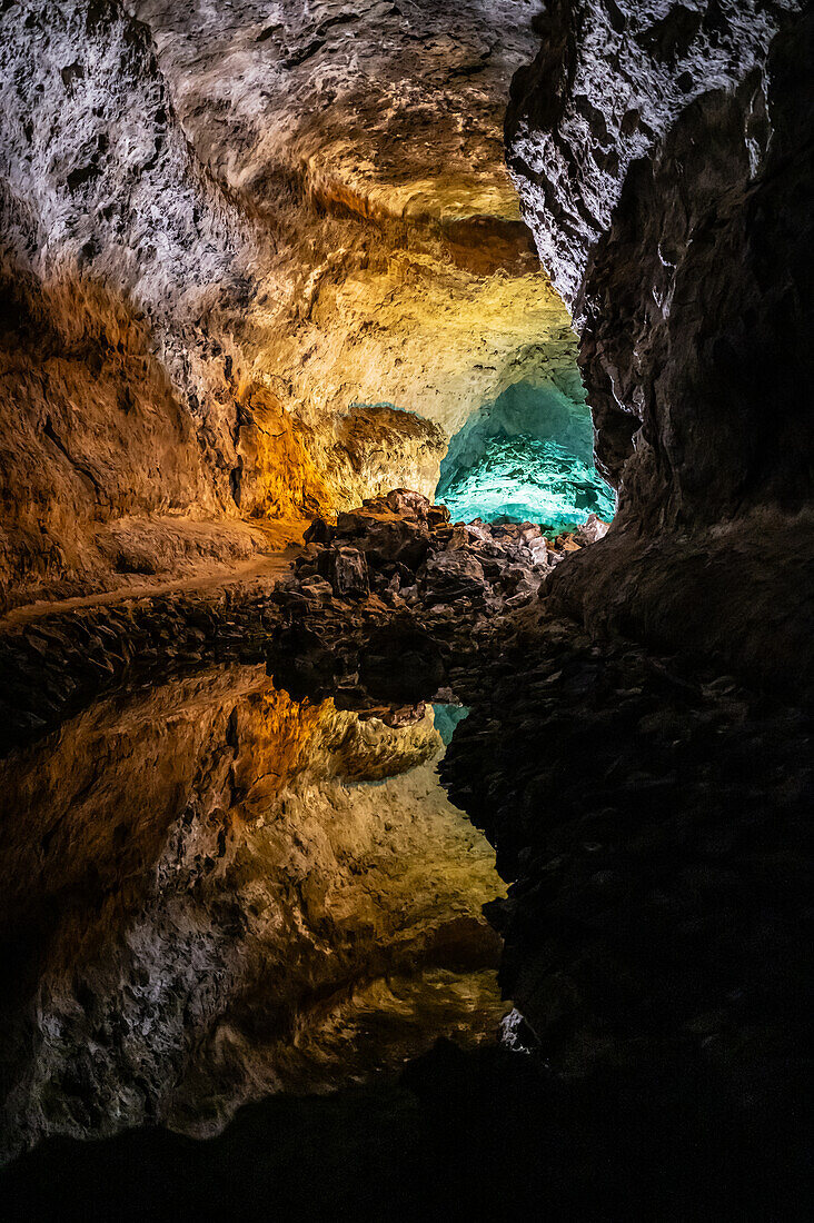 Cueva de los Verdes, eine Lavaröhre und Touristenattraktion der Gemeinde Haria auf der Kanarischen Insel Lanzarote, Spanien