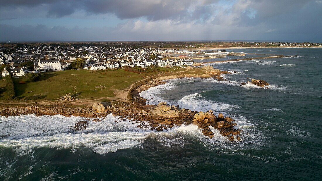 France, Finistère, Lesconil, the coast, the rocks of Karreck Creiz and the port in winter (aerial view)