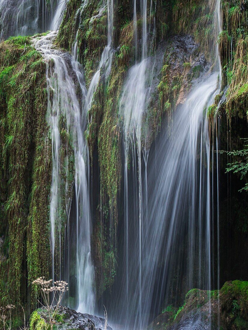 Frankreich, Jura, Wasserfall von Tufs