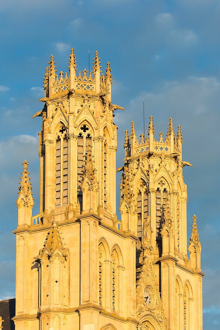 Frankreich, Meurthe et Moselle, Nancy, Kirche Saint Leon aus dem 19. Jahrhundert im neogotischen Stil des Architekten Leon Vautrin