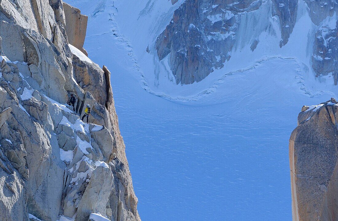 France, Haute Savoie, Chamonix Mont Blanc, the ridge of the aiguille du Midi (3848m)