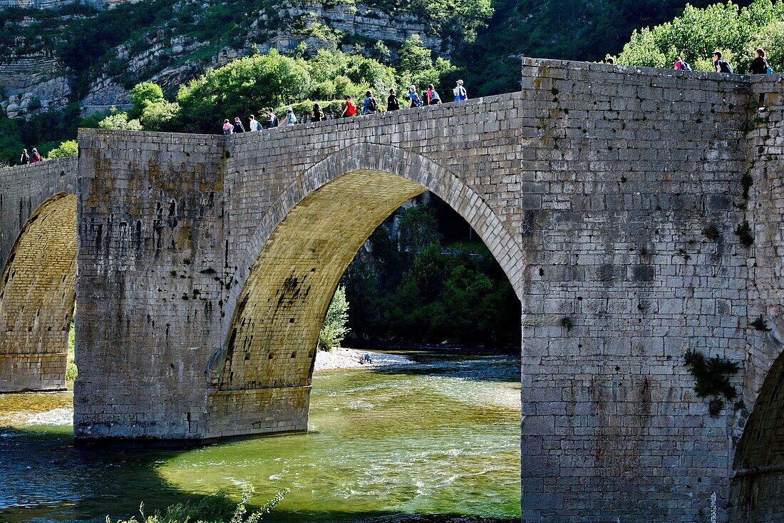 France, Lozere, Gorges du Tarn, Sainte Enimie, bridge crossing the river