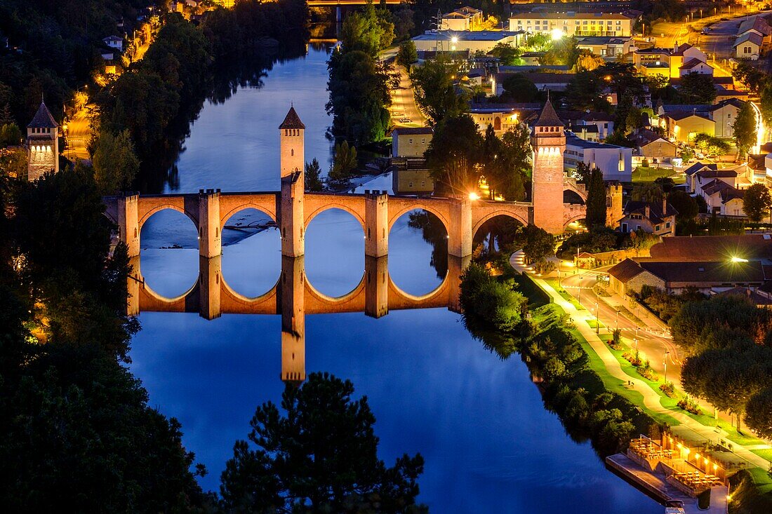 France, Quercy, Lot, Cahors, The Valentre bridge above Lot river, dated 14 th. century, on world heritage list of UNESCO