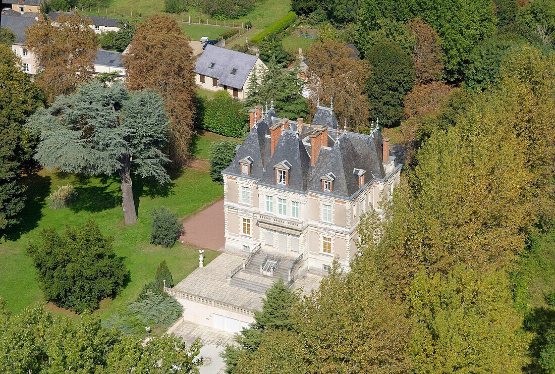 France, Maine et Loire, Durtal, House and her park (aerial view)