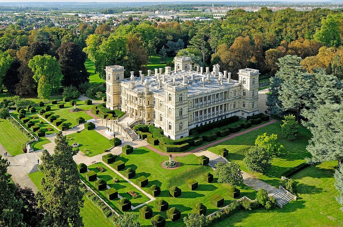 Frankreich, Seine et Marne, Ferrieres en Brie, das Schloss (Luftaufnahme)