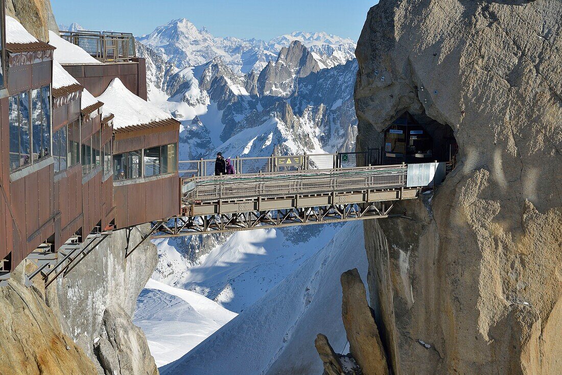 France, Haute Savoie, Chamonix Mont Blanc, the ridge of the aiguille du Midi (3848m)