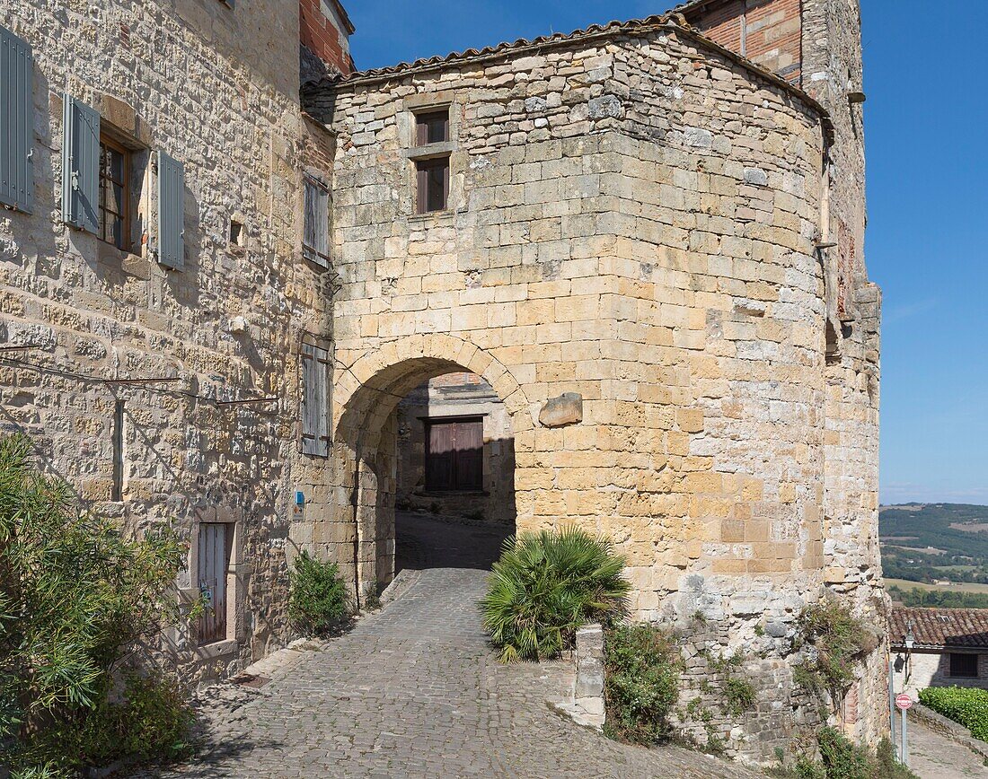 France, Tarn, Cordes sur Ciel, medieval gate, Porte du Vainqueur 13 th century