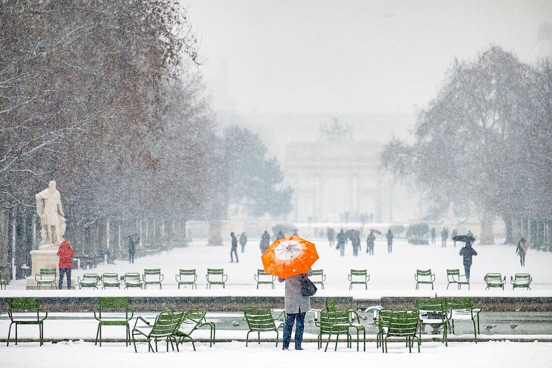 Frankreich, Paris, der Tuileriengarten unter dem Schnee