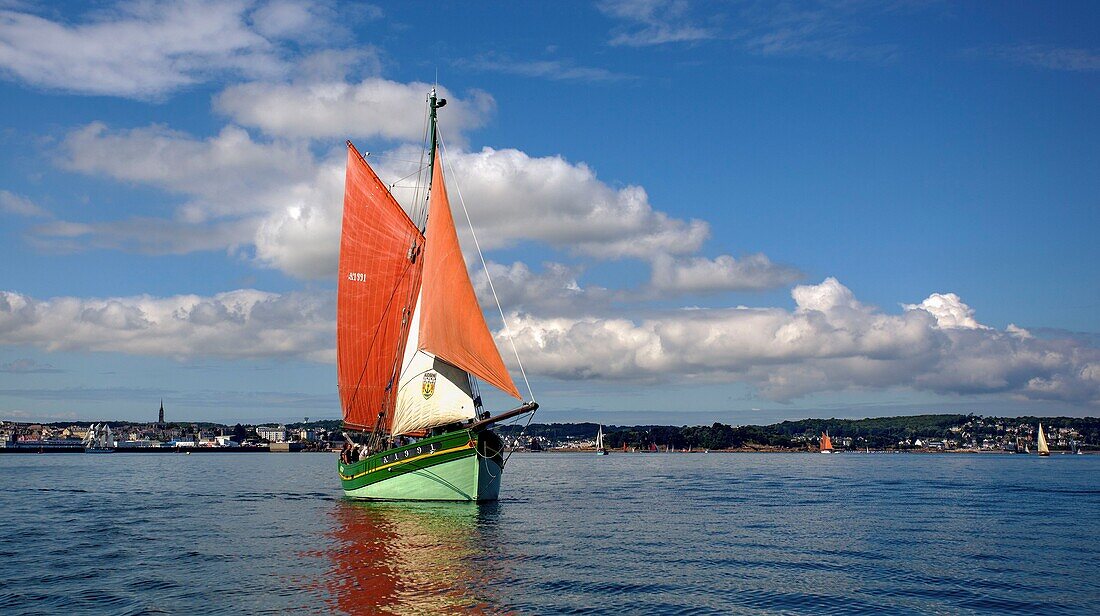 France, Finistere, Douarnenez, Festival Maritime Temps Fête, Cap Sizun, traditional sailboat on the port of Rosmeur