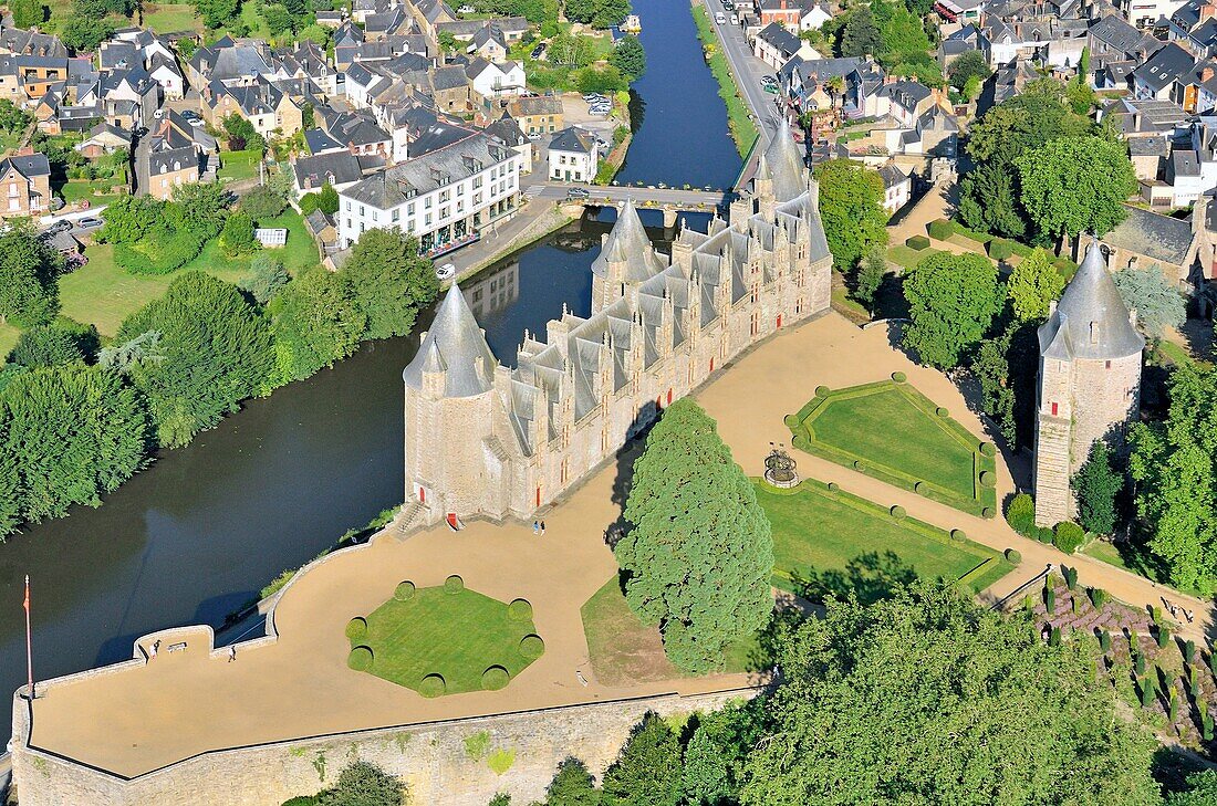 France, Morbihan, Josselin, the castle (aerial view)