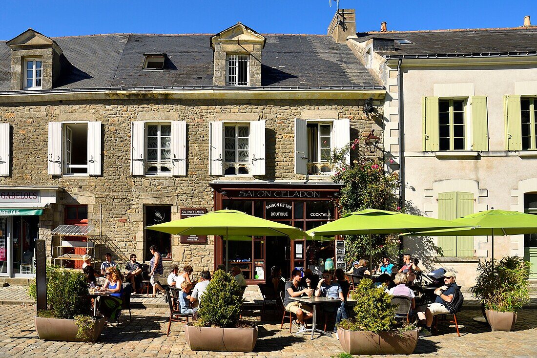 France, Loire Atlantique, Parc Naturel Regional de la Briere (Briere Natural Regional Park), Presqu'ile de Guerande (Guerande's Peninsula), Guerande, medieval city, Saint Aubin square