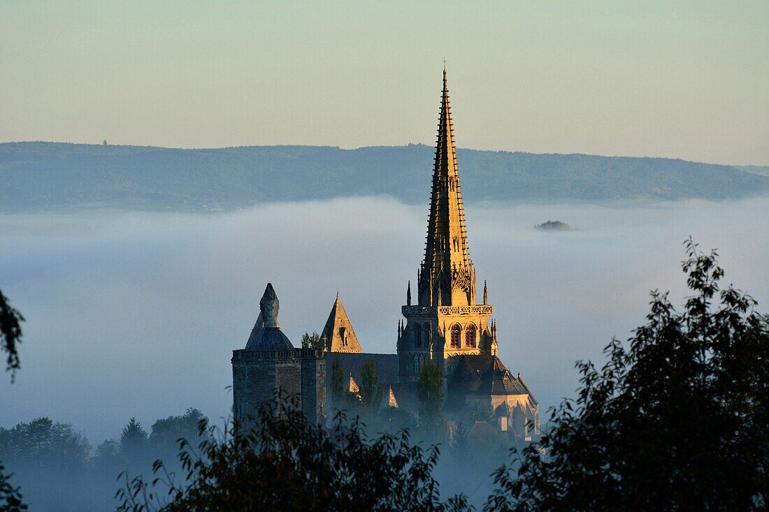 France, Saone et Loire, Autun, the cathedral Saint Lazare in the mist