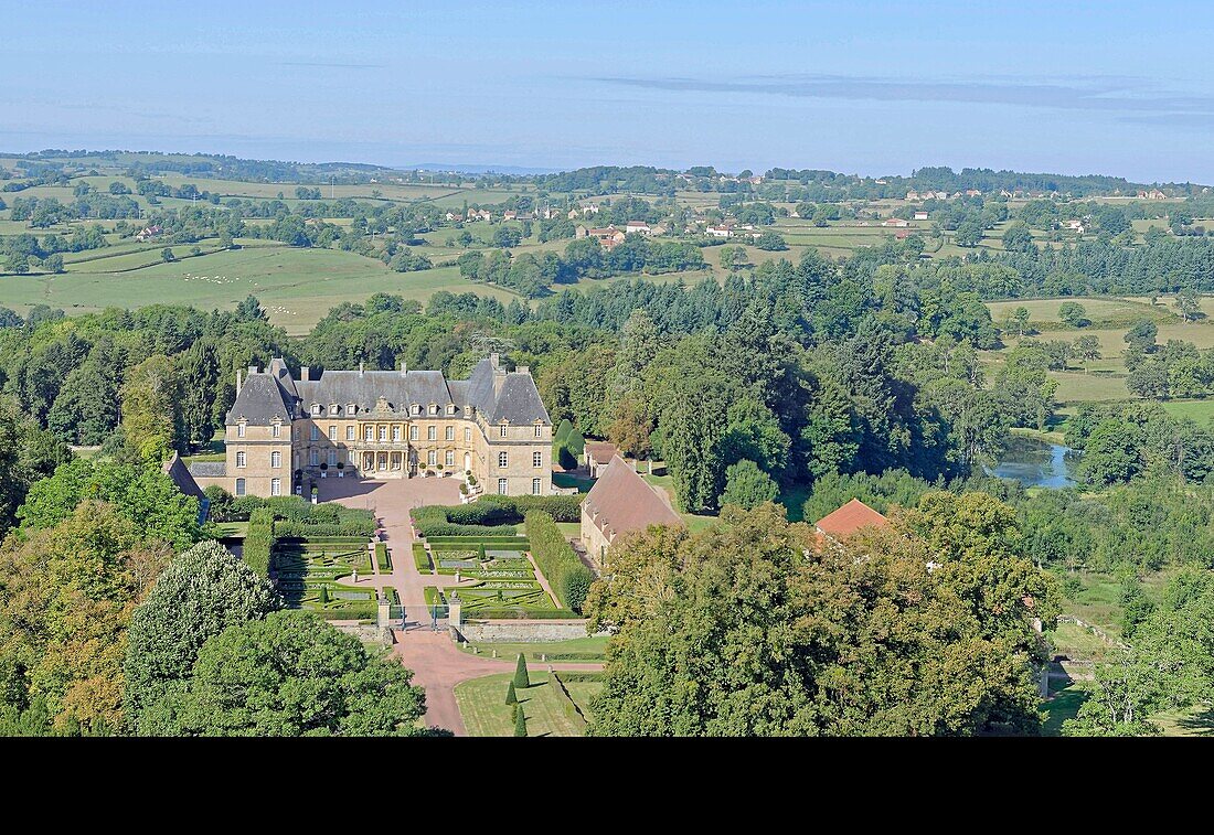 Frankreich, Saone et Loire, Curbigny, das Schloss von Dree, Luftaufnahme