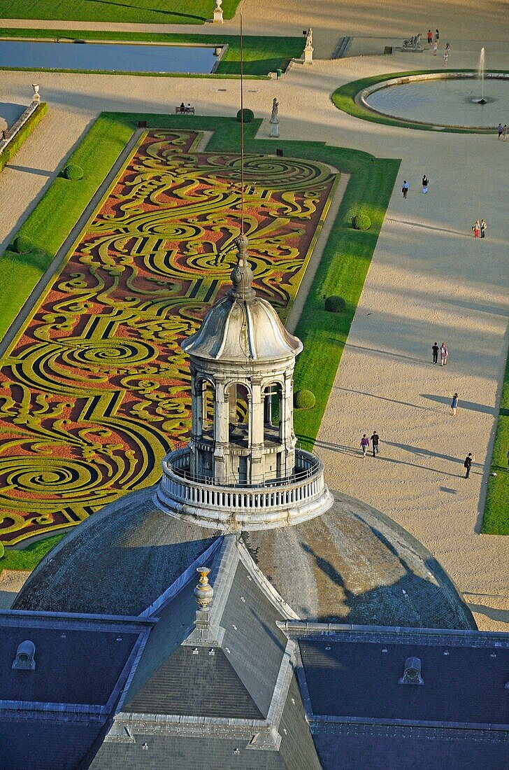 France, Seine et Marne, castle of Vaux le Vicomte (aerial view)