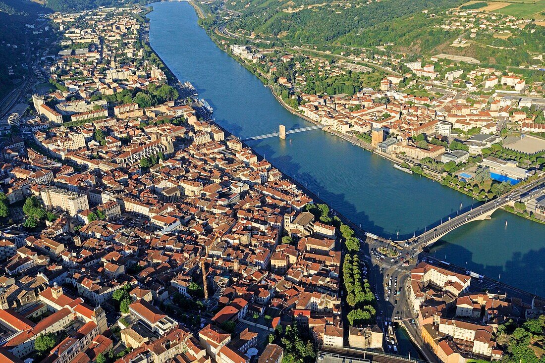 Frankreich, Isere, Vienne, Die Rhone (Luftaufnahme)